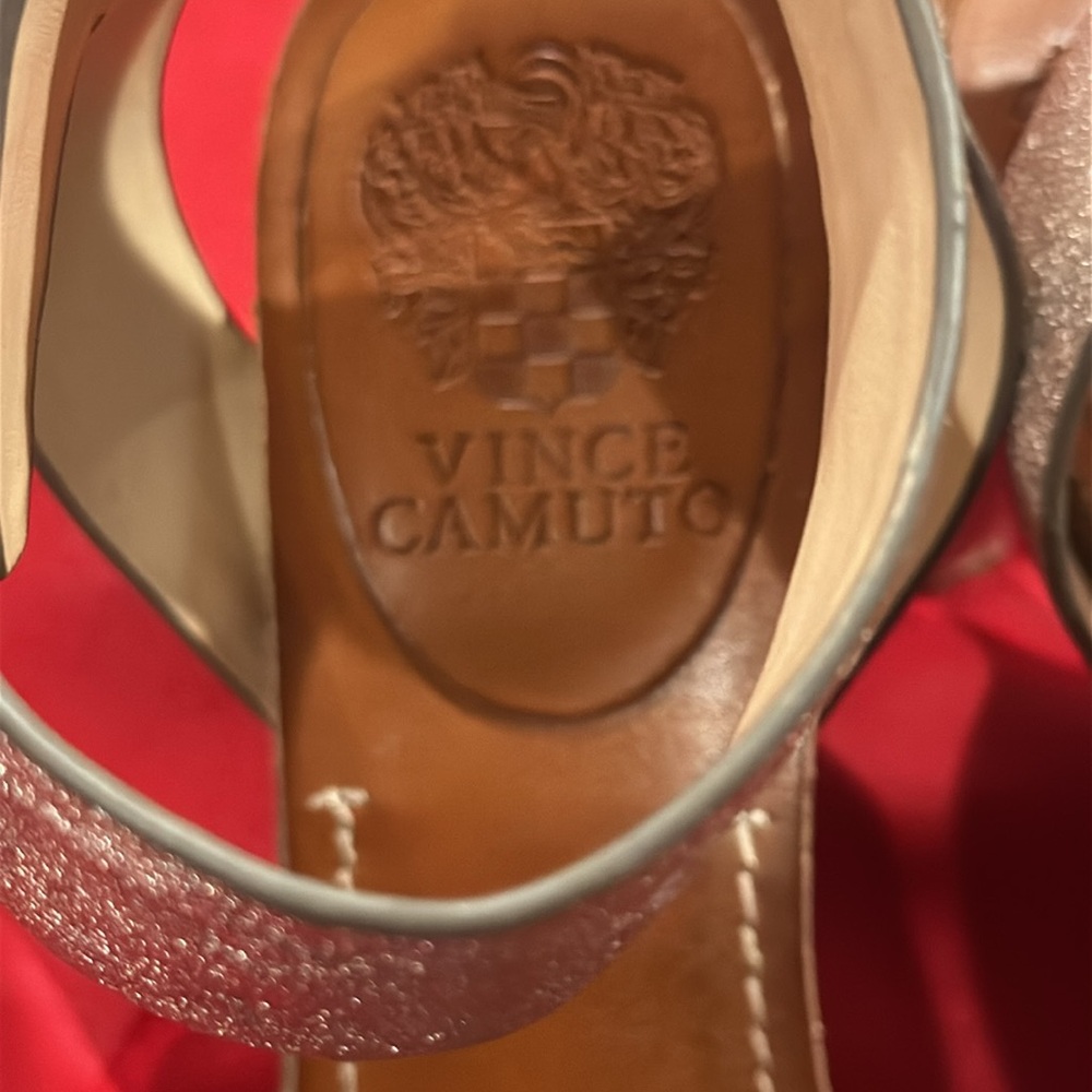 Heels - Picture 4 of 5